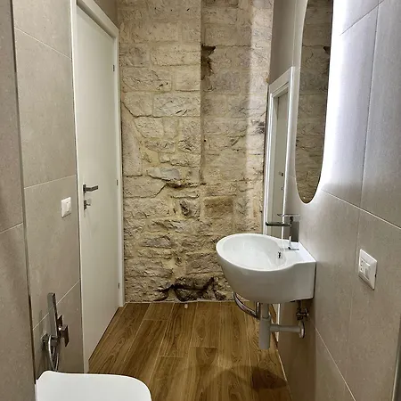 Le Stanze Ritrovate 3*